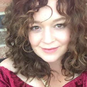 Meet your Posher, Marisa